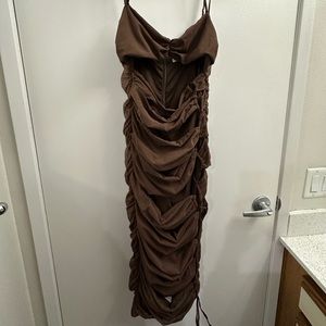 Oh Polly midi dress
Wore once! ✨ 
*Last pictures - style reference only*